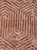 modern pattern rug cose up